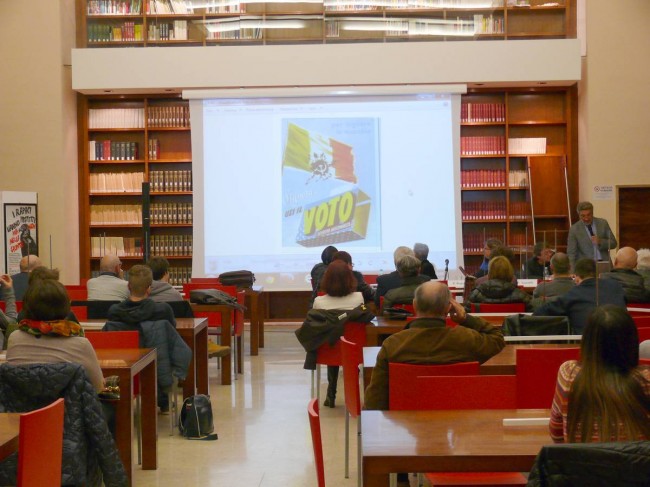 politica_manifesta_02