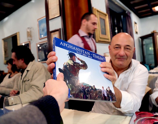 Guido Picchio con il suo libro