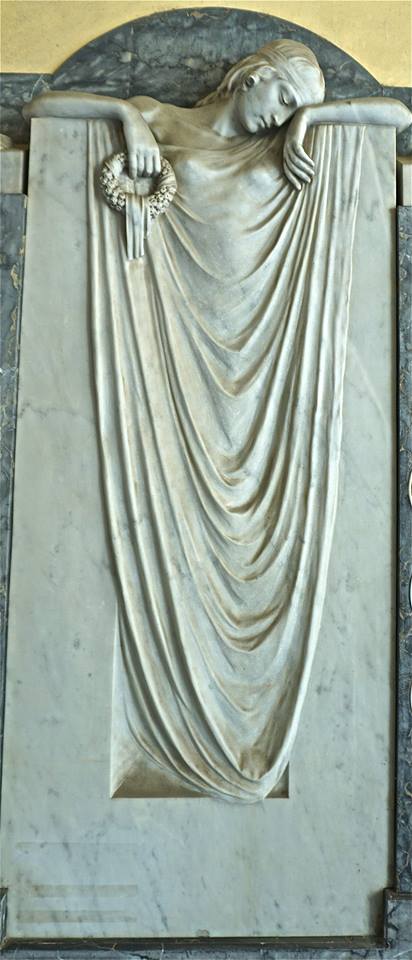 Monumento funebre-2