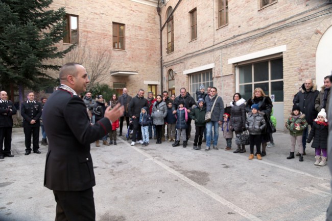 Carabinieri - Befana (15)