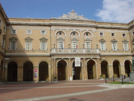 Il palazzo del comune di Recanati