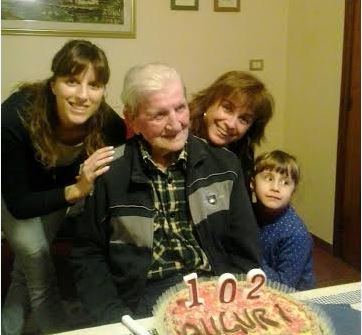 Pietro Dragoni spegne 102 candeline in compagnia della sua famiglia