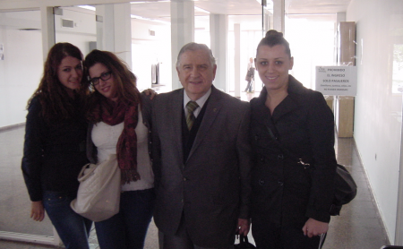 Le studentesse dell’UNICAM con il rappresentante del Centro Universitario Marchigiano dell’Argentina Centrale, Dott. Fernando Pallotti
