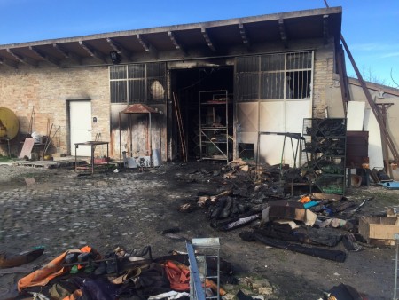Il laboratorio della Mg di Corridonia dopo l'incendio