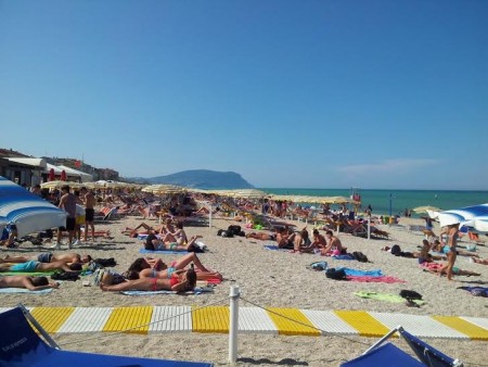 La spiaggia antistante largo porto Giulio