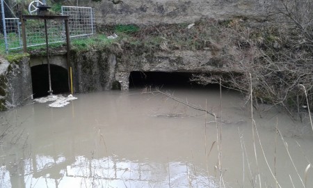 Il canale pieno d'acqua