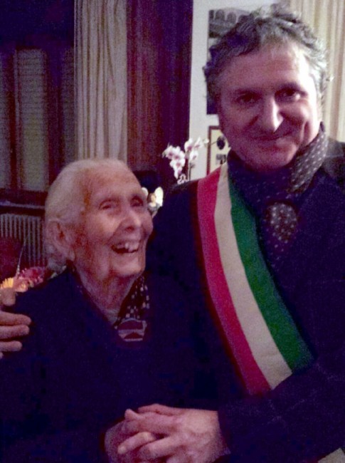 Elvira Cegna con il sindaco Pezzanesi