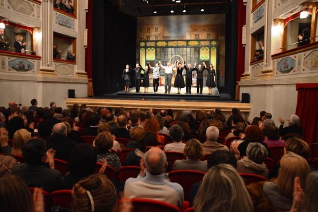 L'interno del teatro Feronia