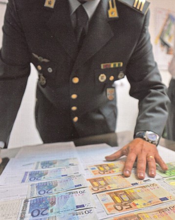 4611_Sequestro valuta.jpg