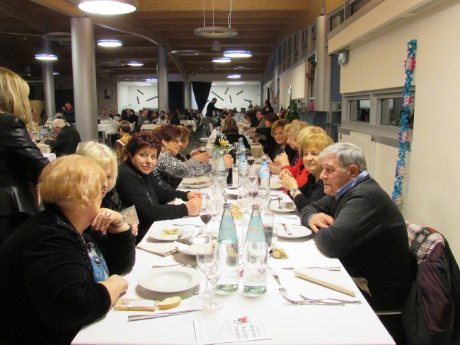 VEGLIONE CARNEVALE 2015 CENA IMG_0068