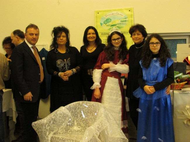 VEGLIONE CARNEVALE 2015 POLTRONA IMG_0278