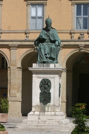 la statua di sisto V prima dell'ultimo furto