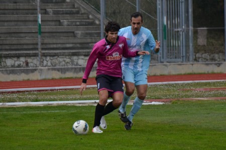 Una fase di gioco di Tolentino - Grottammare