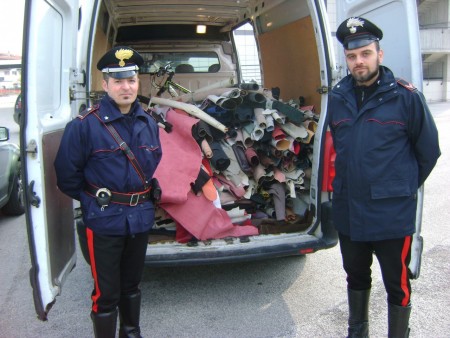 i carabinieri di Tolentino e la refurtiva recuperata