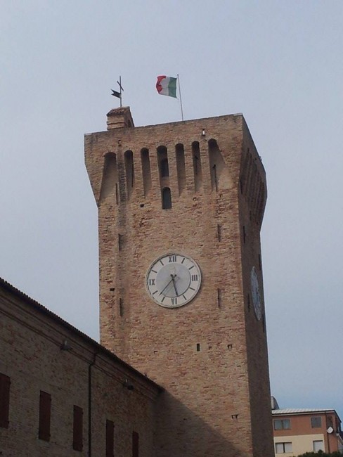 Orologio torre Porto Recanati 3