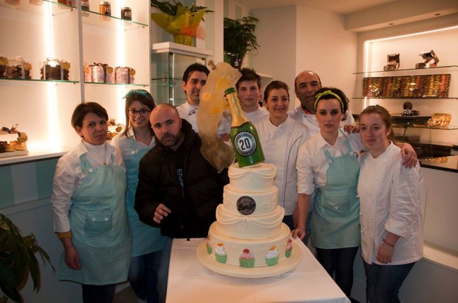 Lo staff della Pasticceria del Borgo al completo