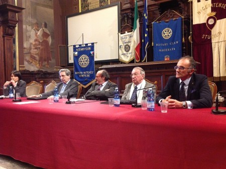 ROTARY ECONOMIA RELATORI foto (8) 2