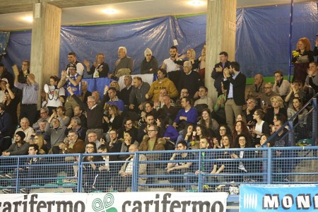 ifosi B-Chem durante il match dell'8 marzo