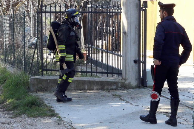 Vigili del fuoco incendio contrada santo stefano macerata (11)