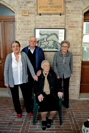 Giuseppa (1930), Bruno (1937), Elisa (classe 1925) e Luciana (1938) Staffolani