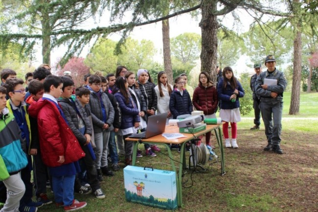 Giornata dell'albero a Montelupone per i bambini (2)