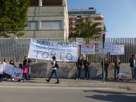 Manifestazione civitanova molo di Marco Ribechi (7)
