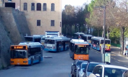 autobus rampa zara