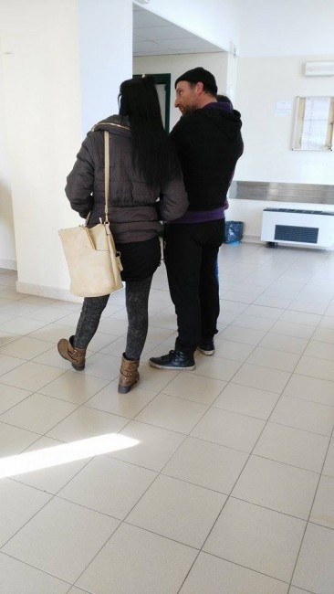 I parenti di Michele Fini all'obitorio 