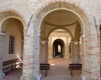 palazzo-ciccolini-foto-marco-ribechi-4-e1612371138982-325x258