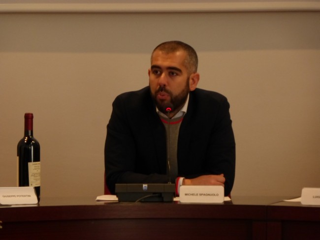presentazione gadget playmarche di Marco ribechi amministratore delegato play marche michele spagnuolo(9)