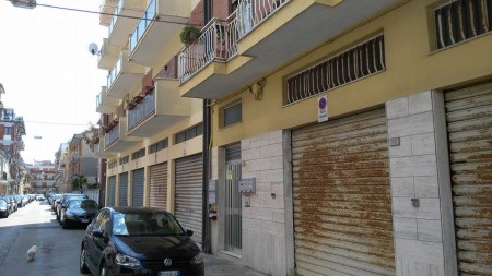 Via Cesare Battisti
