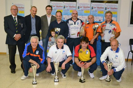 Foto di gruppo per i premiati del 34° Trofeo Comune di Montecassiano