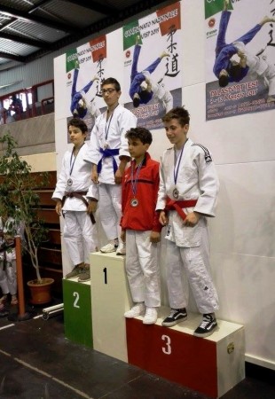 Federico Cetrangolo sul gradino più alto del podio