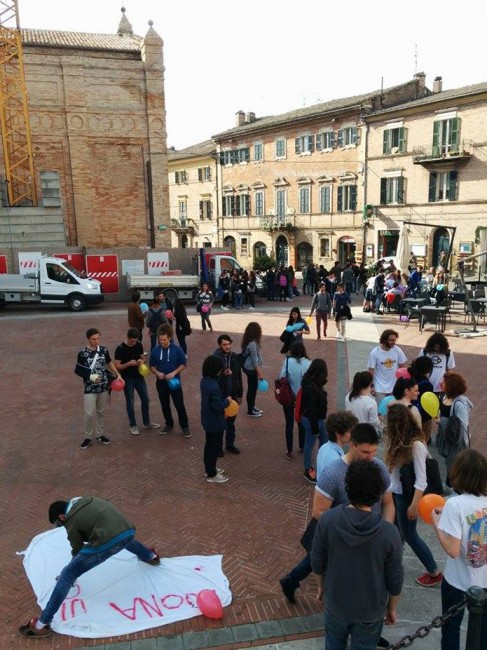 Flashmob Recanati_foto Alessandro Corvatta (7)