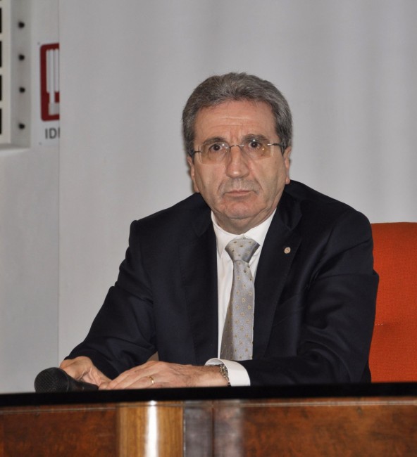 Il direttore generale della banca della provincia di Macerata Ferdinando Cavallini