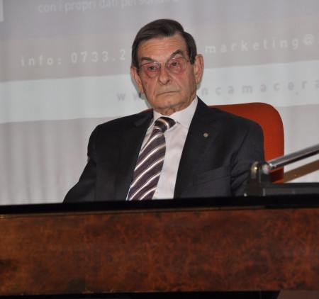 Il presidente della Banca della provincia di Macerata, Loris Tartuferi