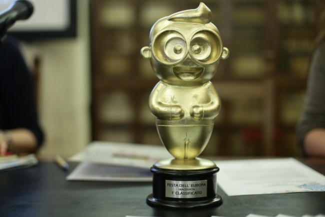 STATUETTA - L'Oscar Eugenio realizzato da Andrea Cozzoni