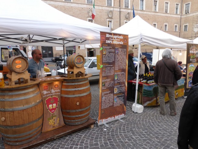 Raci in piazza a Macerata di Marco Ribechi (5)