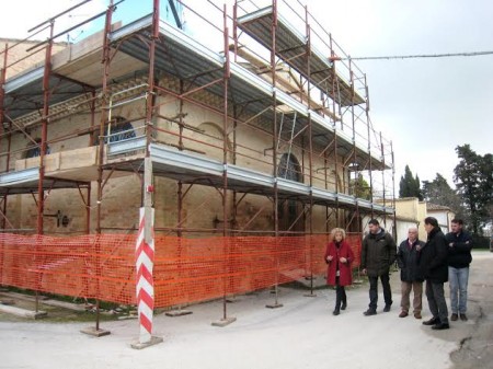 Il presidente della Provincia Pettinari durante un sopralluogo per lavori in una scuola