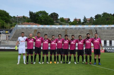 La formazione del Tolentino in campo al Del Duca
