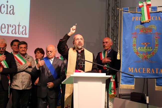 Vescovo Nazzareno Marconi_Foto LB