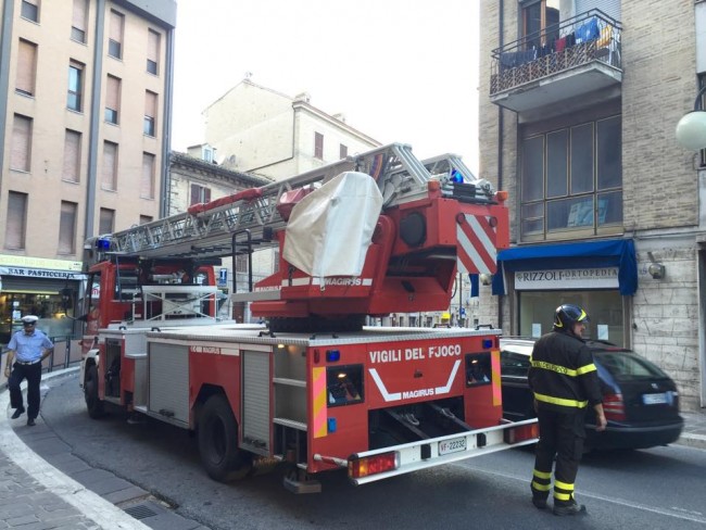 Vigili del fuoco corso Cairoli 2