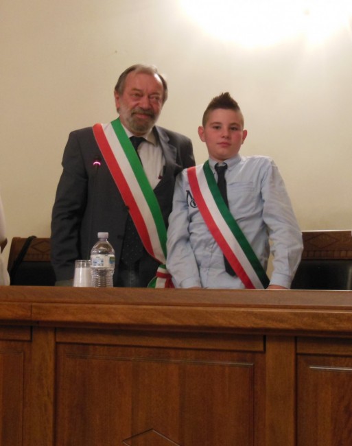 consiglio_ragazzi_gualdo-4-513x650