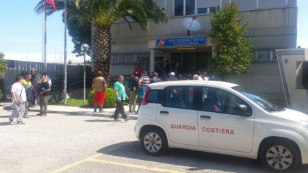 L'arrivo della guardia costiera