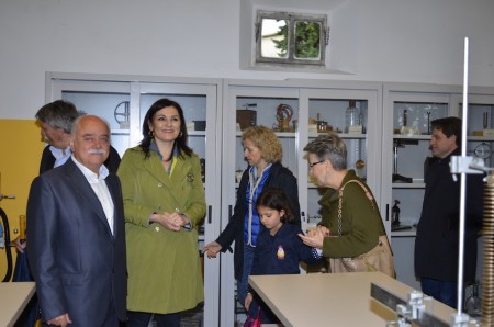 La cerimonia di intitolazione della sala di Fisica a Murri