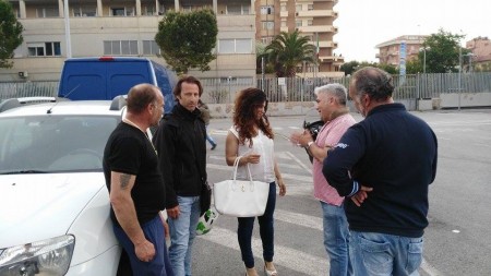 La riunione al porto con i vongolari
