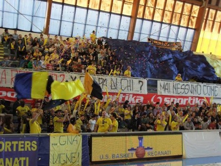 La tifoseria del Basket Recanati