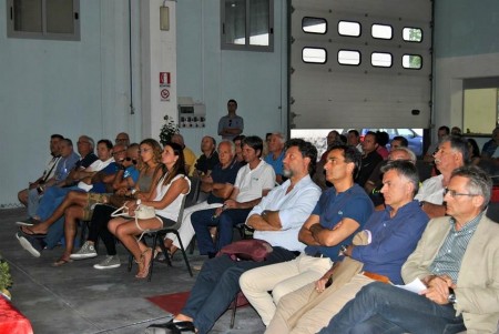 Il-pubblico-in-sala.-Presenti-anche-il-sindaco-di-Loreto-Paolo-Niccoletti-e-lassessore-ai-LLPP-Marco-Ascani.
