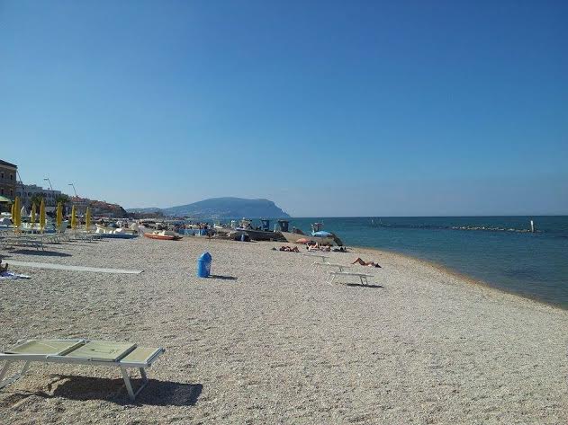 La spiaggia allo stabilimento la Lancetta