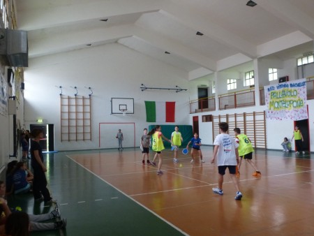 Un momento di una partita di Pin Pon Ball